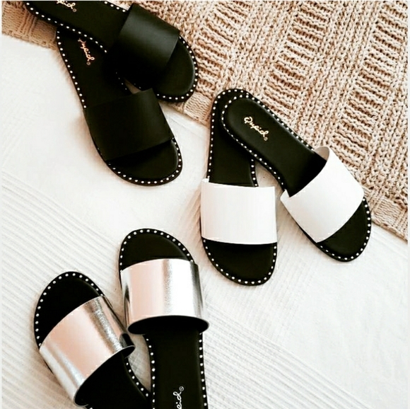 🚨The Sasha// white one band sandal - Picture 5 of 7